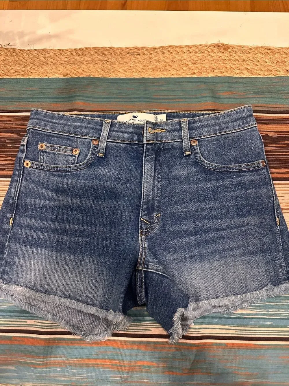Vineyard Vines Size 26 Classic Stretch Denim Raw Hem Shorts - Blue